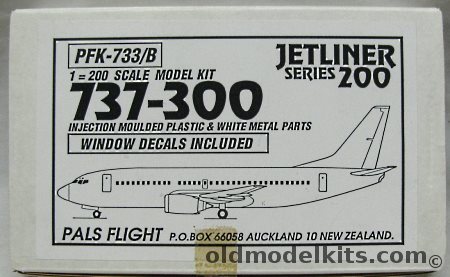 Pals Flight 1/200 Boeing 737-300 - With AHS Window Decals, PFK-733B plastic model kit